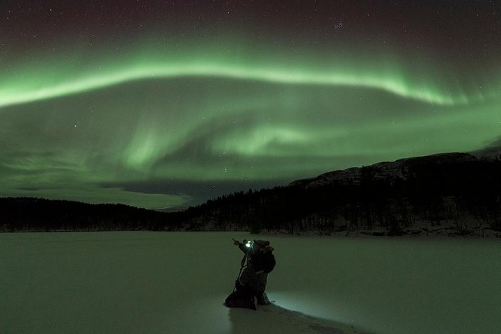 Tromso Aurora Hunt with Bonfire, Meal, Winter Suit & Photos