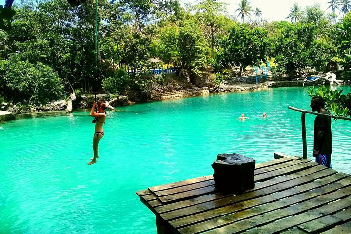 Full-Day Efate Round Island Trip with Yumi Tours