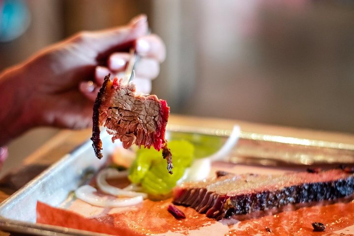 Dallas Food Tour with 5 Local Food Tastings in Deep Ellum Area