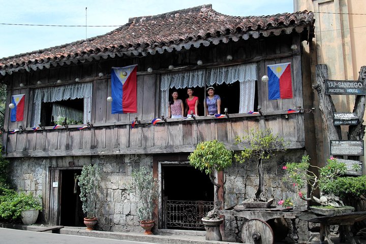 Private Cebu & Lapu-Lapu City Tour with Uphill Spots & Lunch at House of Lechon
