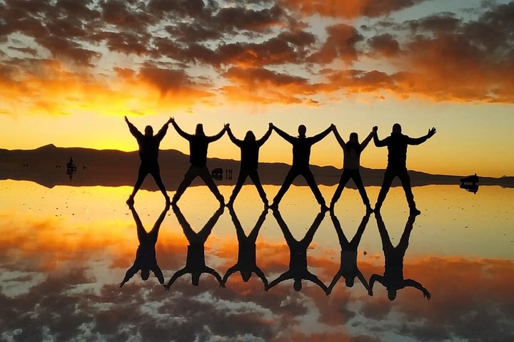 Your Best Uyuni Experience: 3-Day Salt Flats, Lagoons & Deserts