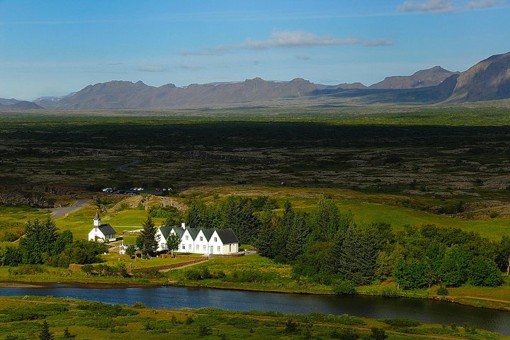 Silfra: Snorkeling Between Tectonic Plates - Meet on Location