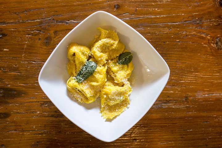 Small Group Market tour and Dining Experience at a Cesarina's home in Rimini