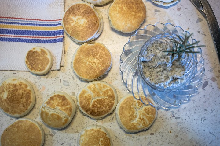 Small Group Market tour and Dining Experience at a Cesarina's home in Rimini