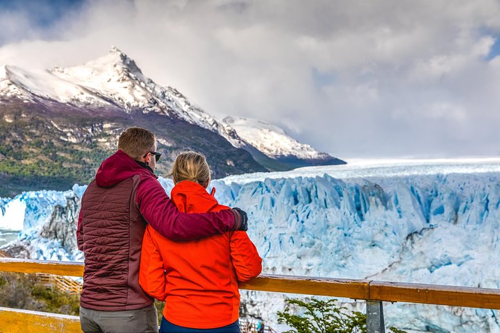 Perito Moreno Glacier with Navigation from El Calafate
