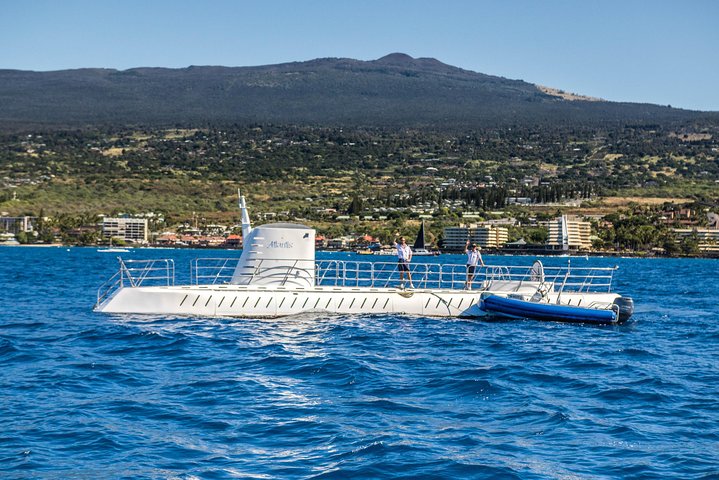 Big Island: Atlantis Submarine from Kona Beach