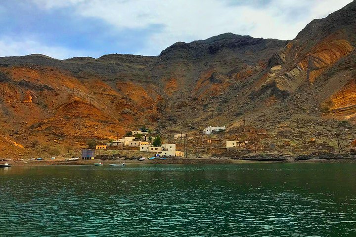 Half Day Dhow cruise to Telegraph Island (Shore excursions)