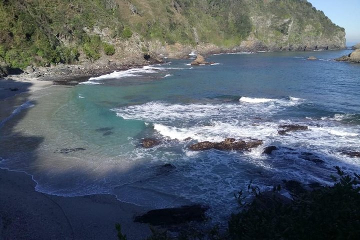 Tour around Chome & Perone Coves and Ramuntcho Beach
