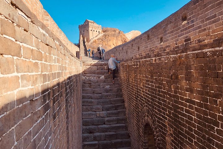 All Inclusive Great Wall Tour with Silk Street Market Shopping Experience
