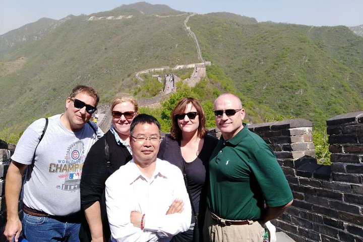 All Inclusive Great Wall Tour with Silk Street Market Shopping Experience