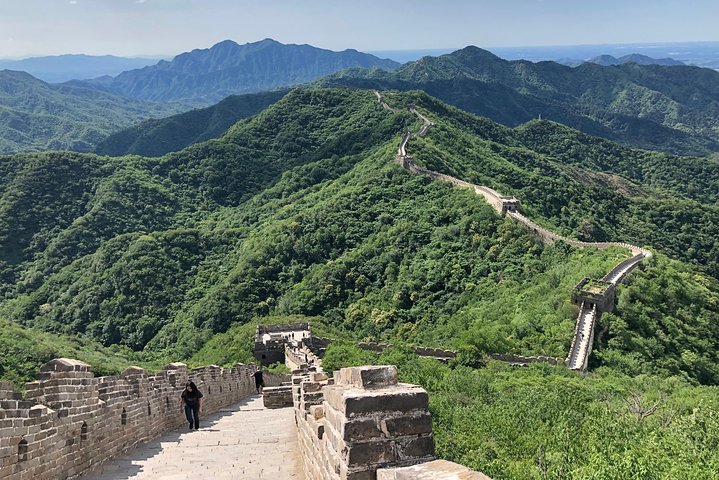 All Inclusive Great Wall Tour with Silk Street Market Shopping Experience