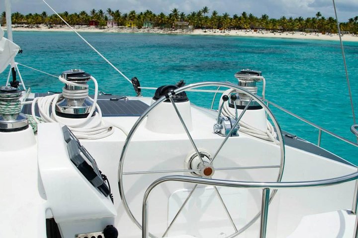 Saona Island small group and relax - luxury catamaran