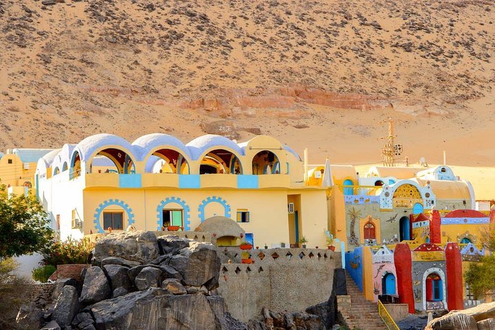 5 days 4 night Nile Cruise: Luxor to Aswan with Flight from Cairo