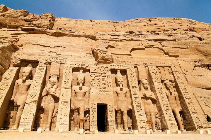 4-Days 3-Nights Cruise Aswan & luxor with hot air balloon,abu simbel from Aswan