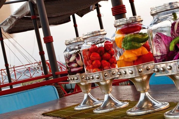 4-Days 3-Nights Cruise Aswan & luxor with hot air balloon,abu simbel from Aswan