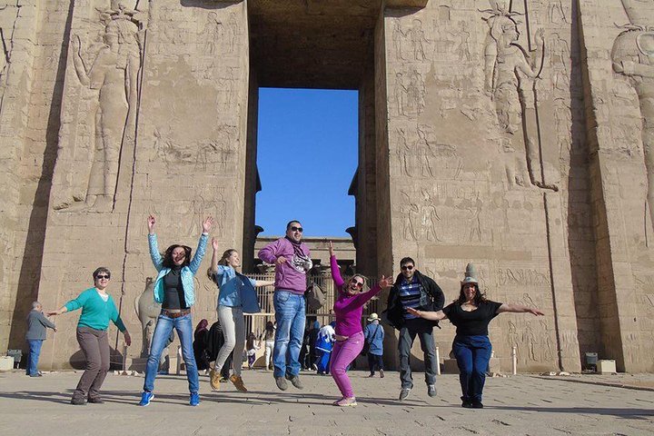 4-Days 3-Nights Cruise Aswan & luxor with hot air balloon,abu simbel from Aswan