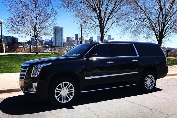 Private Car Service from Aspen or Snowmass to Denver Int'l Airport (DEN)