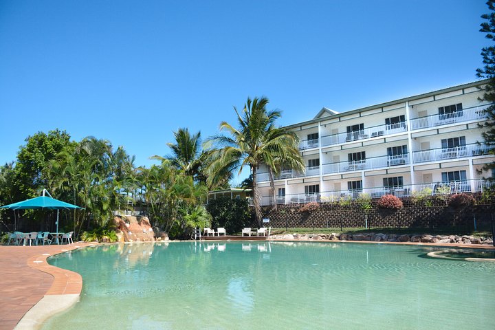 K'gari (Fraser Island) Explorer 2-Day Tour