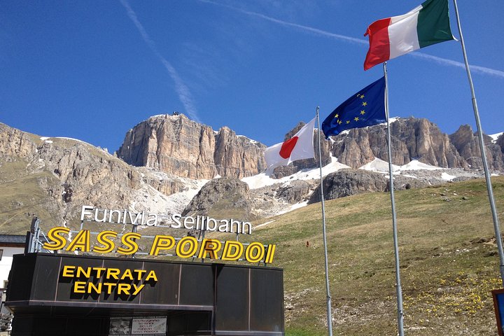 Heart of the Dolomites starting from Cortina d'Ampezzo