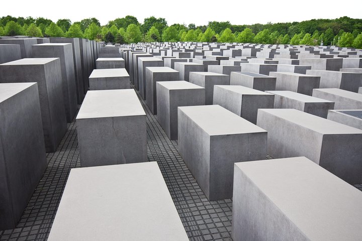 The Best Private Berlin Tour with a Car, Tour Guide and Pick up