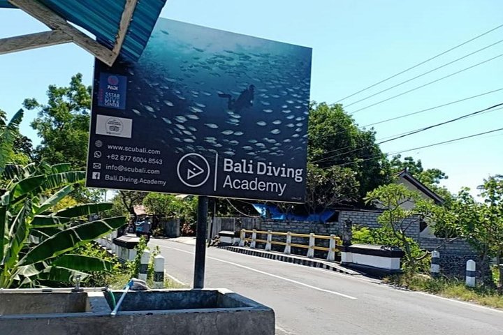 Try Diving at USAT Liberty Wreck Tulamben with 1 or 2 Dives (Stay In Tulamben)