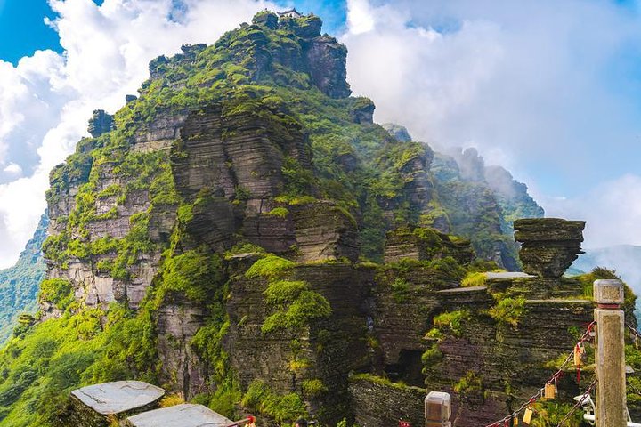 1-Day Self-Guided Fanjing Mountain Tour from Fenghuang
