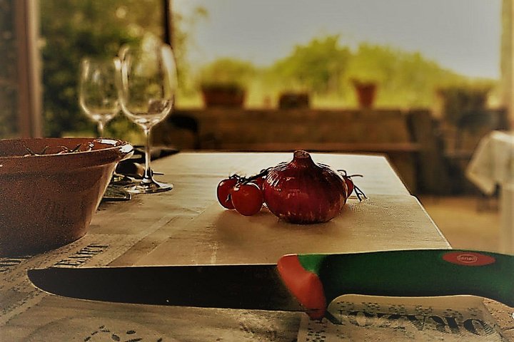 Private Tuscan Cooking Class And Wine Tasting in Radda in Chianti