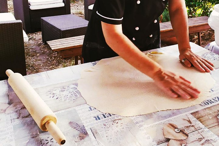 Private Tuscan Cooking Class And Wine Tasting in Radda in Chianti