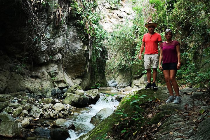 Private Tour - Piedecuesta Waterfall (Hiking/Trekking)