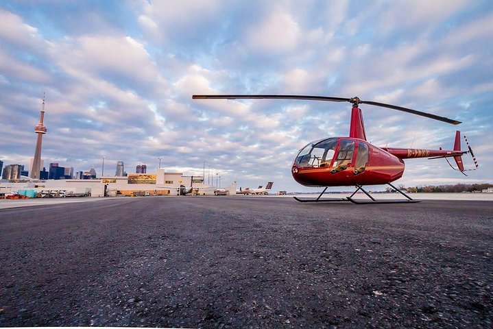 20 km Helicopter Tour over Toronto