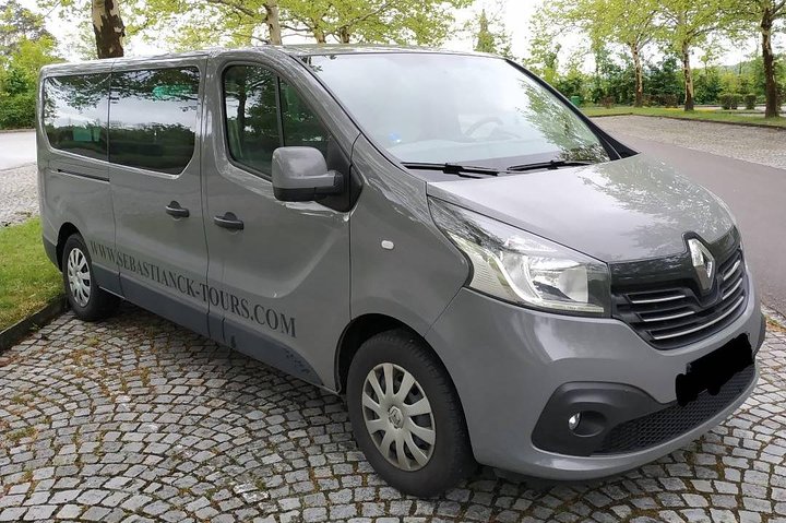 Private one way transfer from Karlovy Vary to Český Krumlov