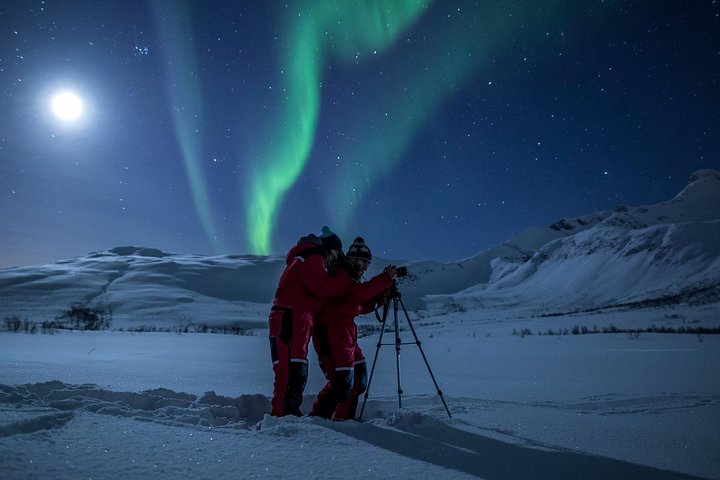 Tromsø: Chasing Northern Lights – We Go Where The Lights Appear