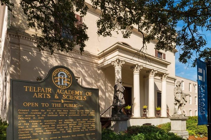 Savannah Hop-On Hop-Off Trolley Tour