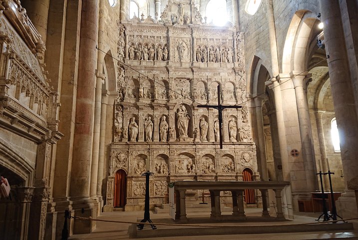 Tour monastery Poblet with hotel pickup