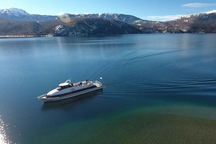 Hua Hum Boat Tour on Lakes Lacar & Nonthue