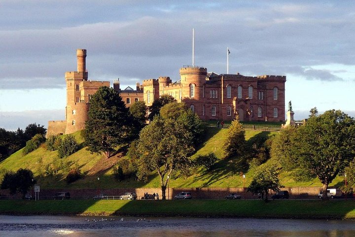 Urquhart Castle, Culloden, Clava Cairns, Loch Ness