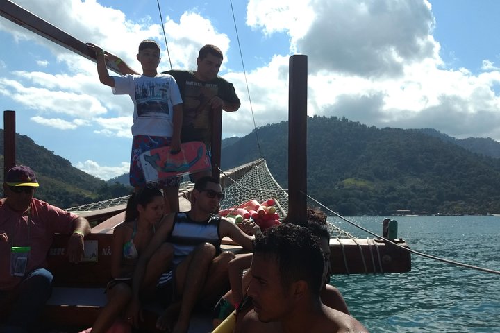 Angra Dos Reis Daily Tour To Paradise. Boat Trip Lunch And Fruits Included
