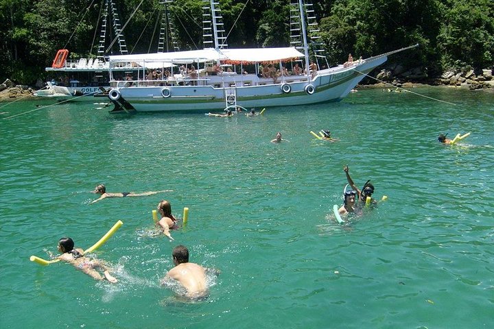 Angra Dos Reis Daily Tour To Paradise. Boat Trip Lunch And Fruits Included