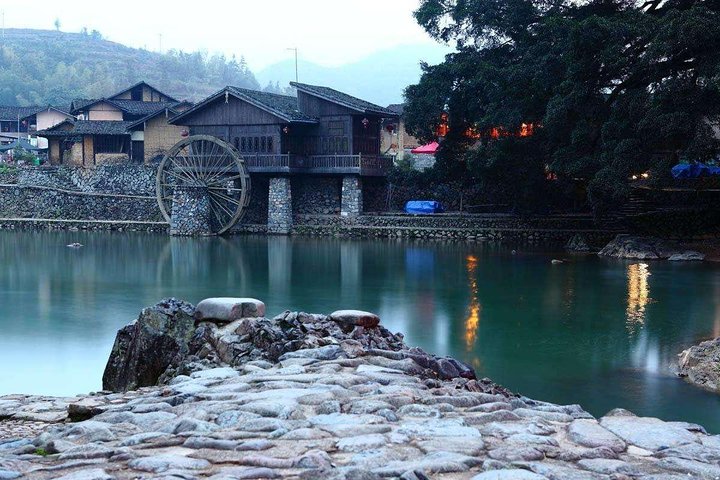 Tour Guide and Car: Private Day Tour to Tianluokeng Tulou and Yunshuiyao Village