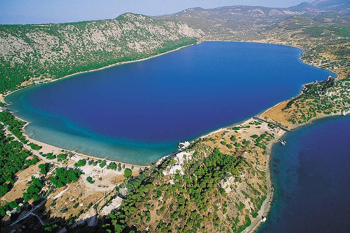 Explore Loutraki & Lake Vouliagmeni: Nature and Relaxation