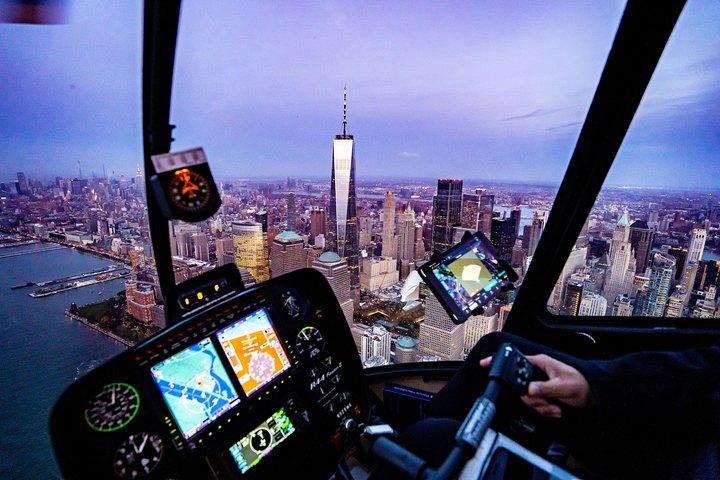 Private New York City Helicopter Tour for Couples from Westchester