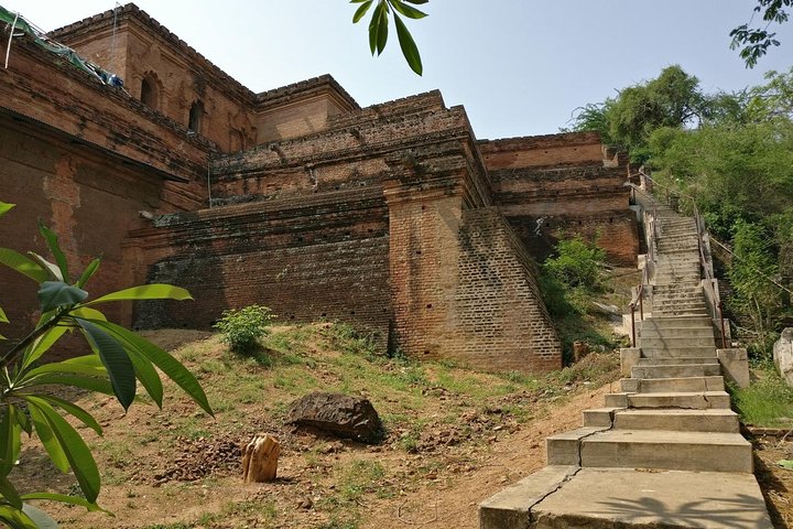 Full-day Sightseeing Tour with Boat Trip to Kyaukgu Umin