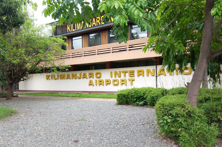 Private Kilimanjaro Airport Transfer JRO ↔ Moshi/Arusha