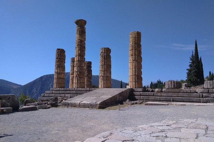 Delphi, Trip to the "Center of the Ancient World"