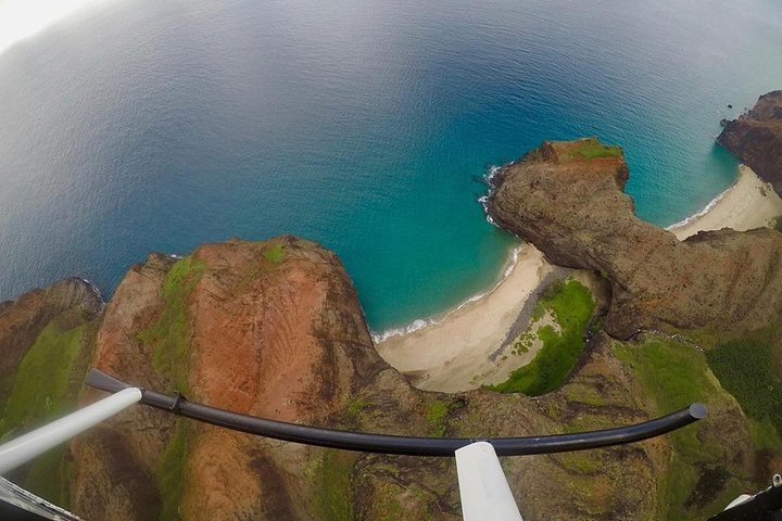 Kauai Private Doors Off Helicopter Tour: Ultimate Waterfalls