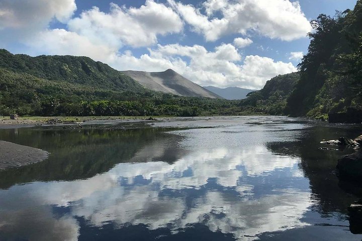 Tanna Island: Full Day Tour Including Mt Yasur Volcano and the Hotspring