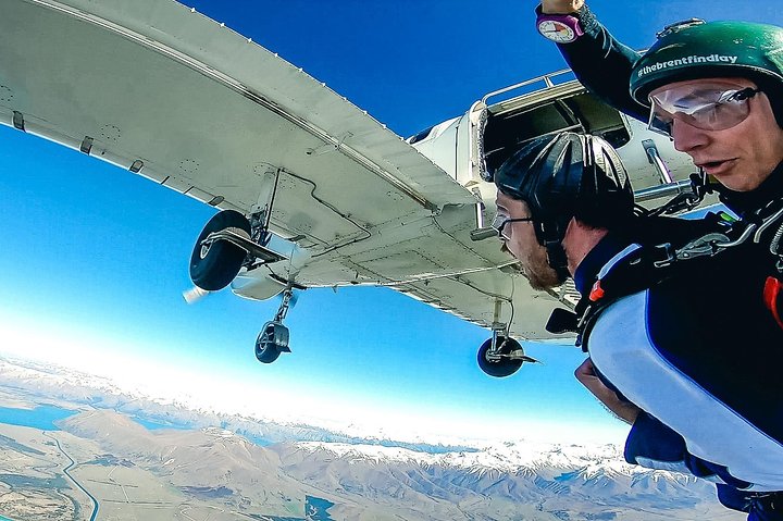 Skydive Mt. Cook - 70+ Seconds of Freefall from 16,500ft