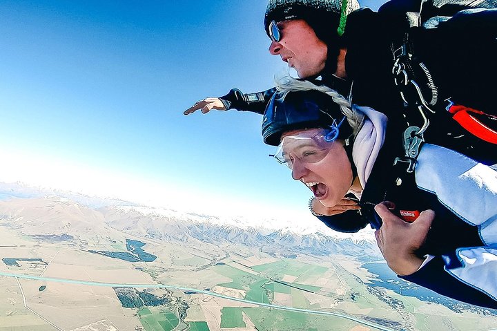 Skydive Mt. Cook - 70+ Seconds of Freefall from 16,500ft