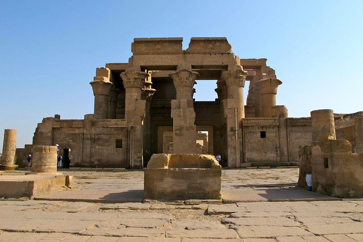 Private Day Tour visit Edfu Kom Ombo temples from Luxor
