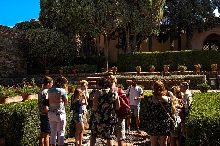 The Best of Malaga: Guided Tour of Cathedral, Alcazaba & Theatre